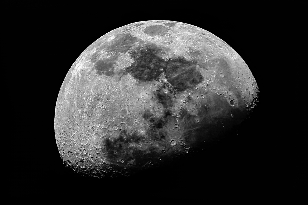 Mond fotografieren – Dein Guide für beeindruckende Mondaufnahmen | Luminar Neo Blog (13)