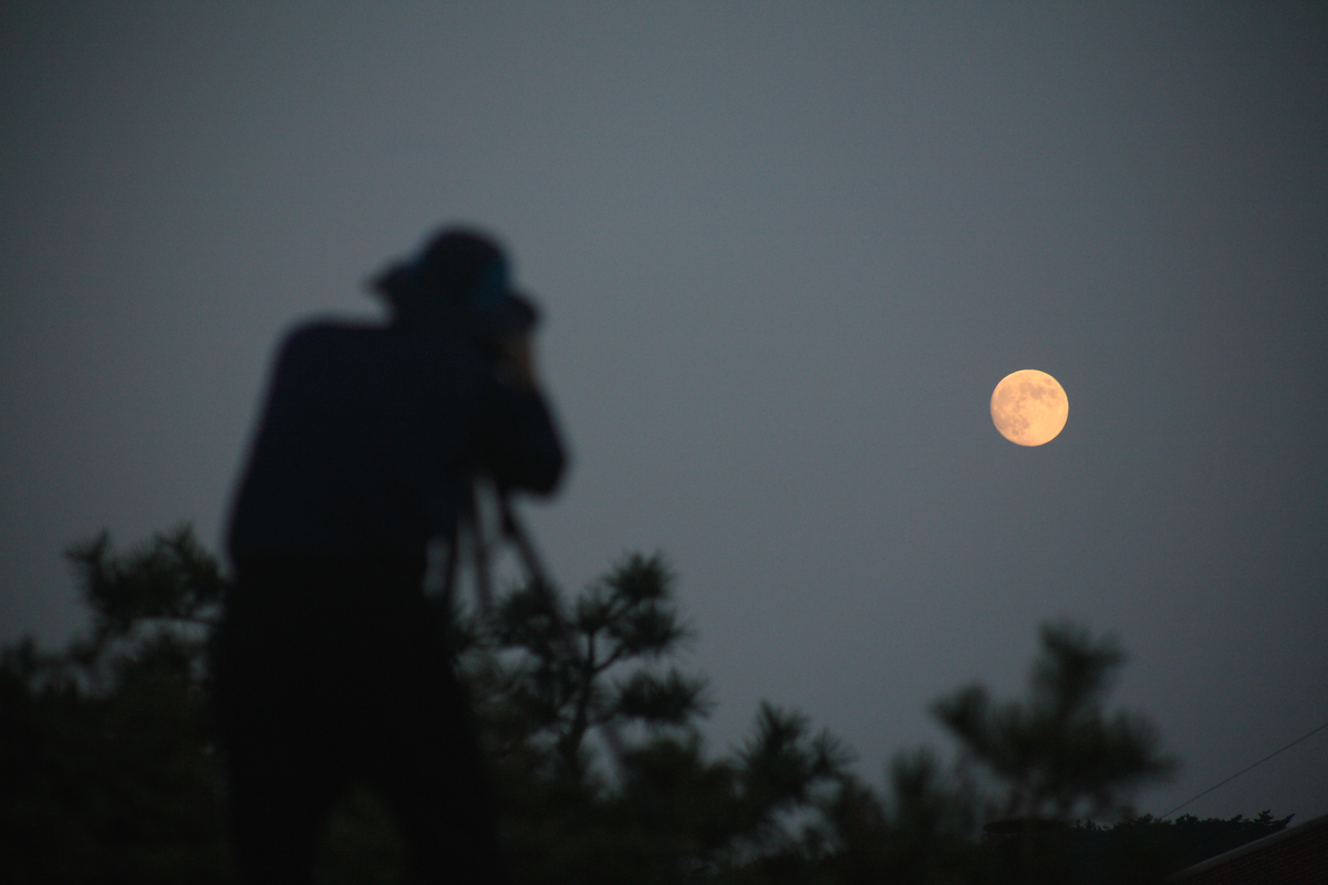 Mond fotografieren – Dein Guide für beeindruckende Mondaufnahmen | Luminar Neo Blog (15)